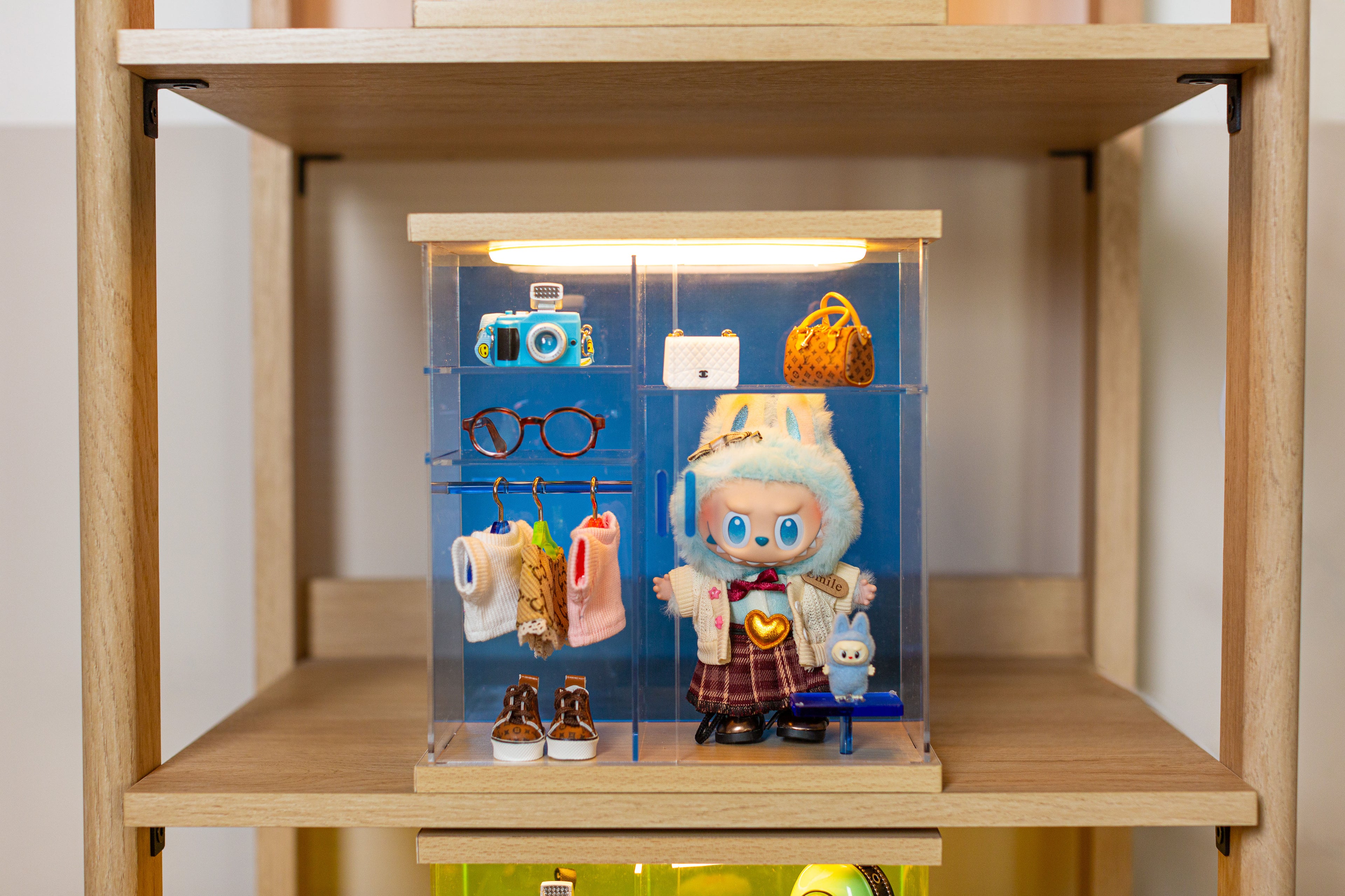 Bravik Illumina Closet Box- Blue